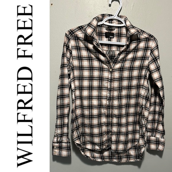 Wilfred Tops - Aritzia Wilfred Free Neutral Tone Plaid button down shirt size XS